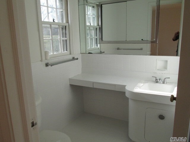 Building Photo - 164 Wildwood Rd