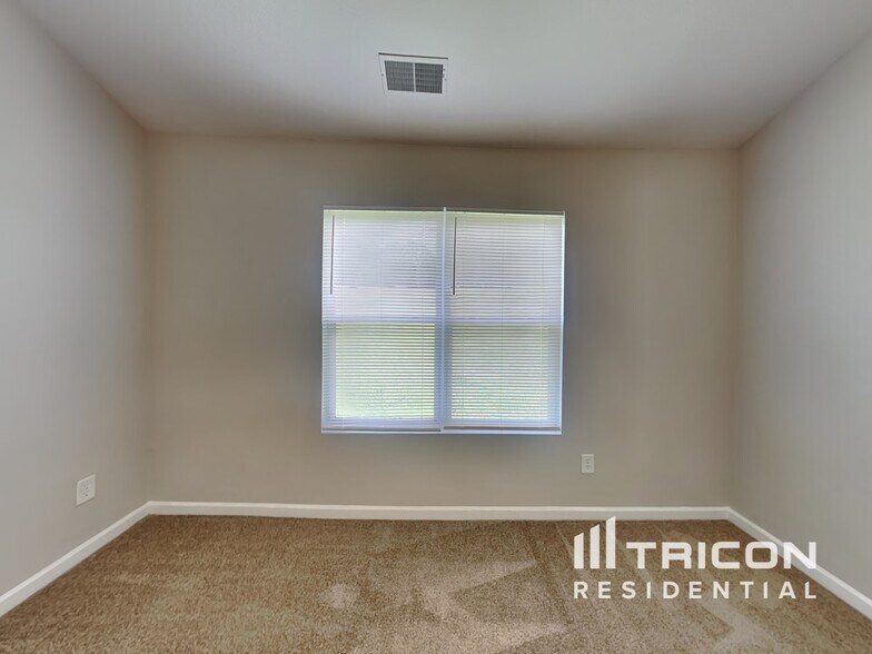 Building Photo - 7120 Winding Cedar Tr