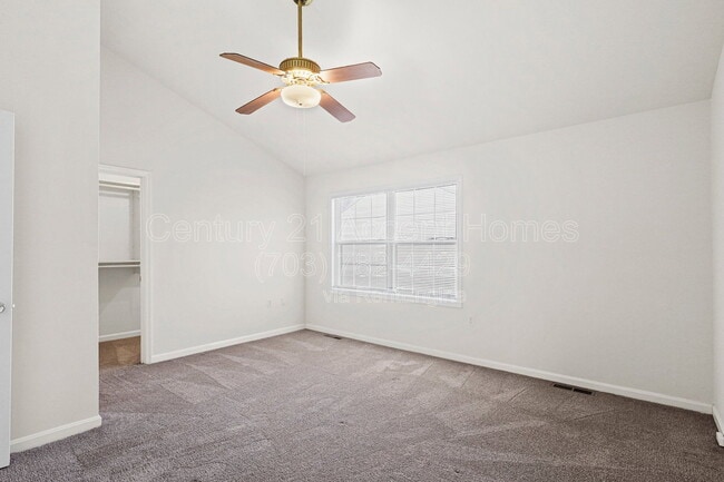 Building Photo - 6719 Sunset Woods Ct