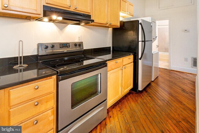 Building Photo - 1213 12th St NW