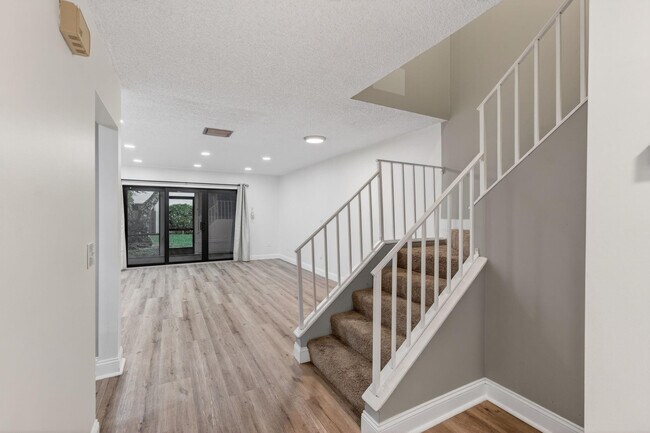 Building Photo - 21682 Cypress Rd