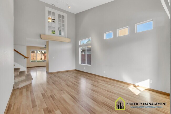 Building Photo - 5-Bedroom Residence Ready for Immediate Move-In