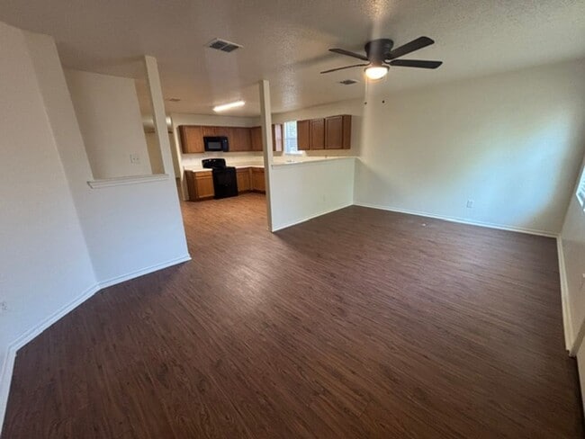 Building Photo - Beautiful Single Story Home in Eagle Mtn Saginaw Area