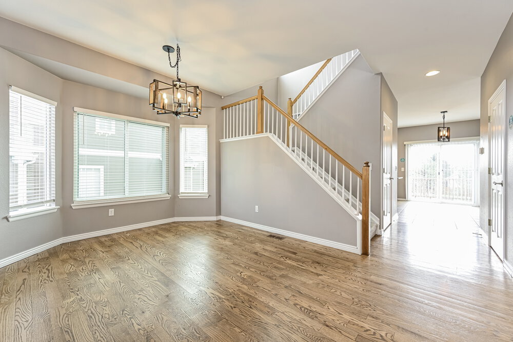 Building Photo - 858 Sundown Dr