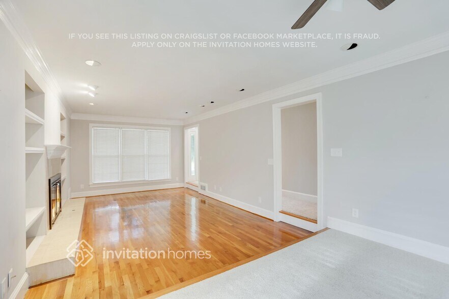 Building Photo - 993 Tall Pine Ct SW