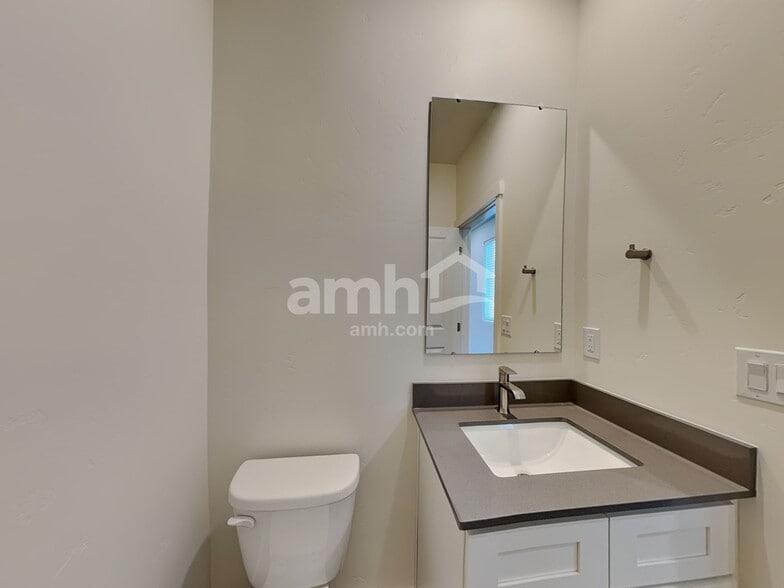 Building Photo - 9503 W Bowie Ct