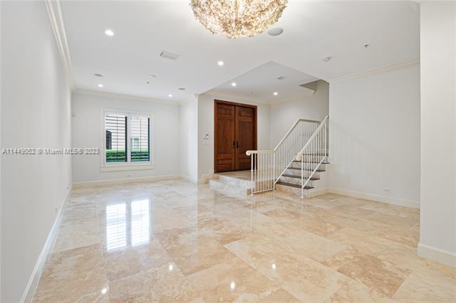 Building Photo - 7530 SW 56th Ct