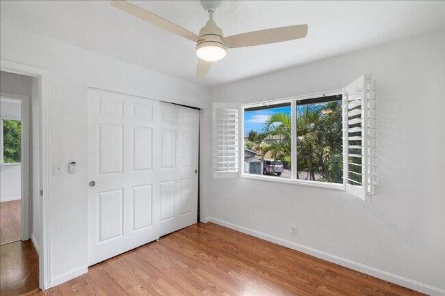 Building Photo - 3 Bed/ 2.5 Bath Two-Story Home with Yard and Garage