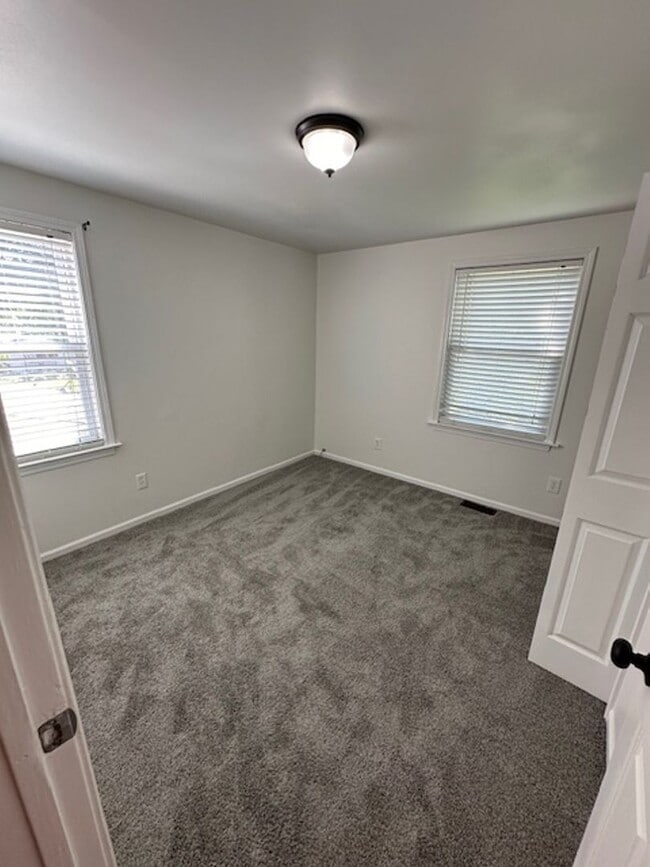 Building Photo - COMING SOON! 31807 W. Chicago, Livonia MI ...