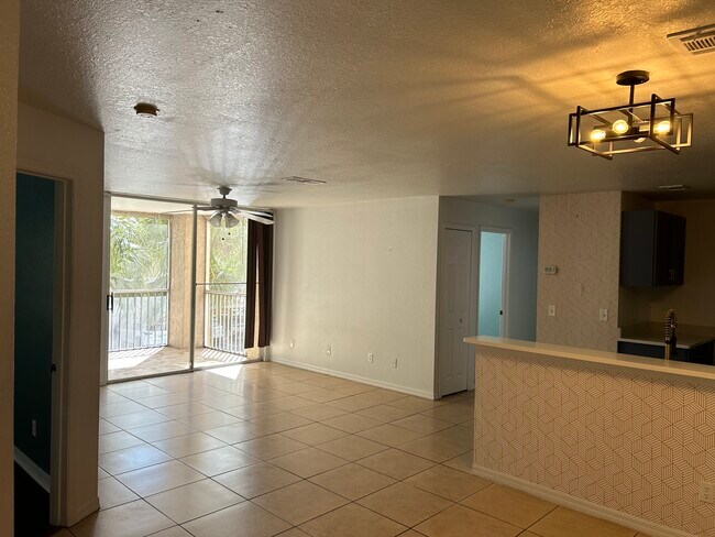 Building Photo - 7605 Pissarro Dr
