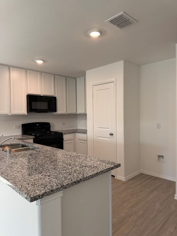 Building Photo - 11815 Hermosa Ln