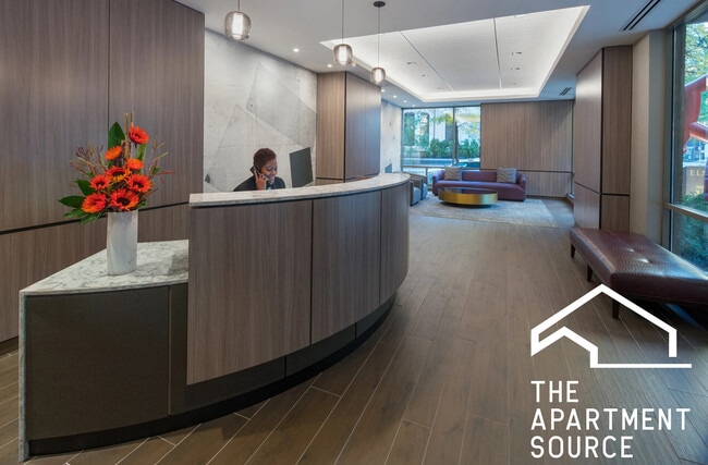 Building Photo - 1130 N Dearborn St