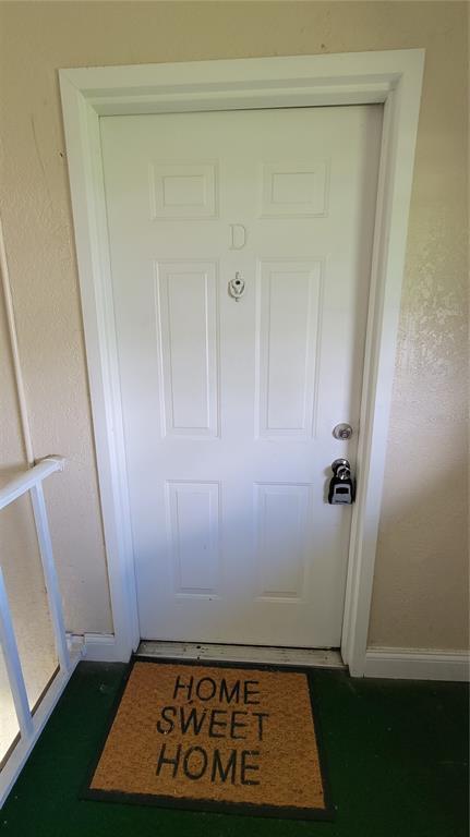 Building Photo - 826 Sky Lake Cir