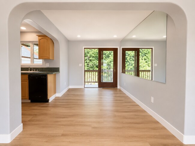 Building Photo - 4727 Redland Dr