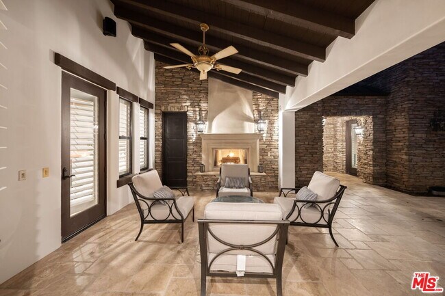 Building Photo - 50350 Vista Montana Rd