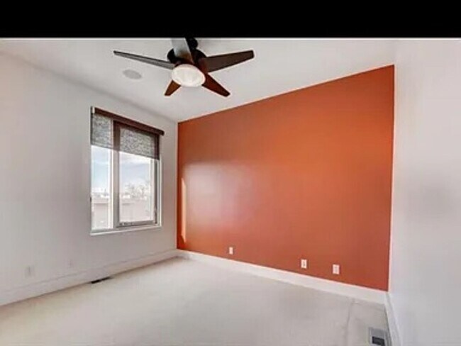 Building Photo - Contemporary Townhome Steps from Jefferson Park & LoHi!!