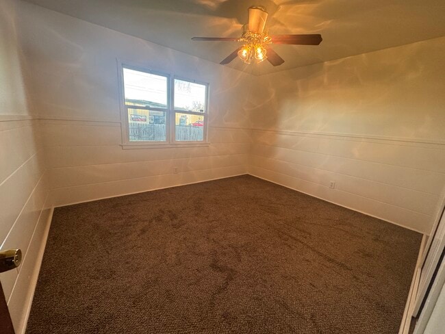 Building Photo - 5460 Traffic Way