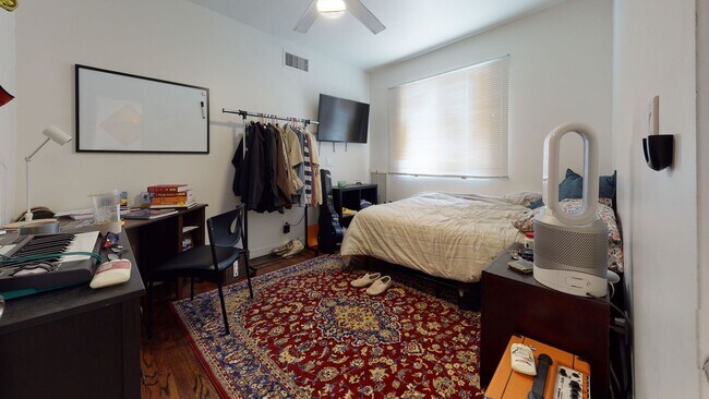 Building Photo - 6250 Dorothy Dr