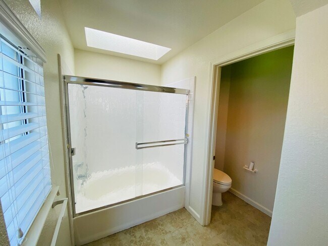 Building Photo - Laguna Home on Quiet Cul-De-Sac