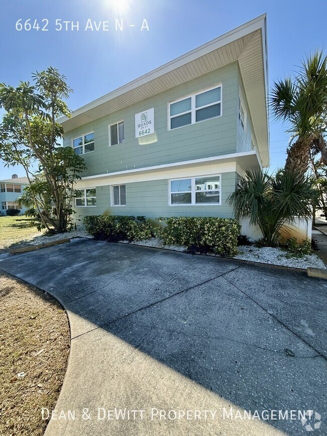 Building Photo - Completely Remodeled 2/1 in West St Pete -...