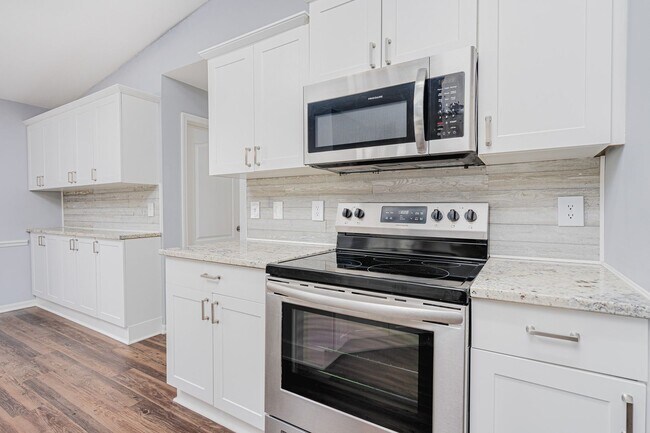 Building Photo - 3 Bedroom Port Orange Home