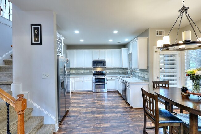 Building Photo - 2377 Mill Ridge Trail