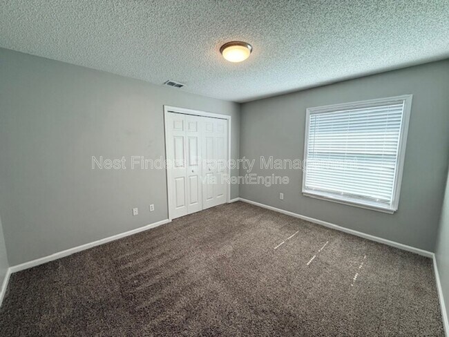 Building Photo - 1904 Sunchase Ct