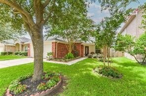 Building Photo - 2823 Lakecrest Forest Dr