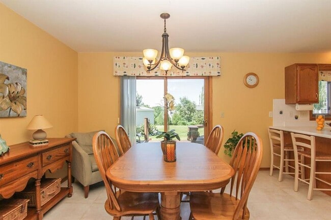 Building Photo - 2506 Scenic Ridge Dr