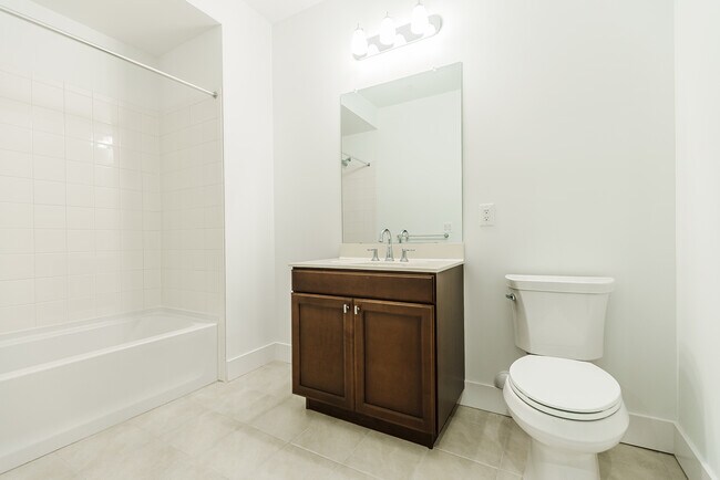 Building Photo - 7104 Donatello Dr