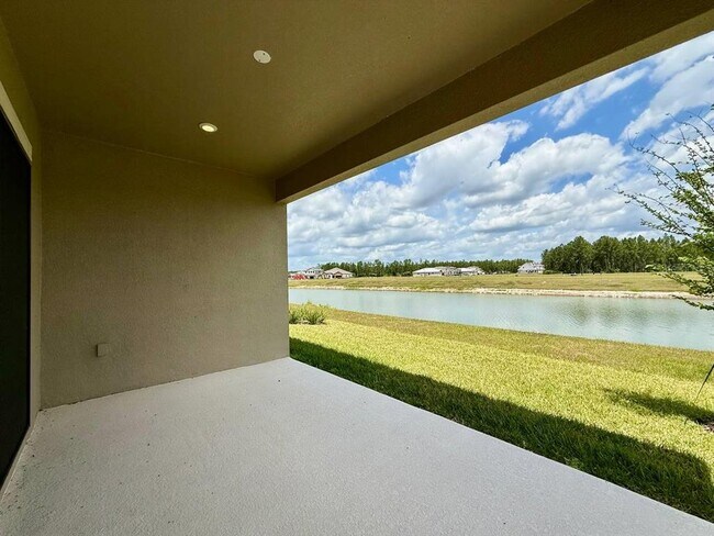 Building Photo - 35617 Stableton Ln