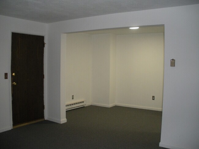 Building Photo - 47 West St