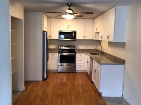 Building Photo - 6980 E Girard Ave