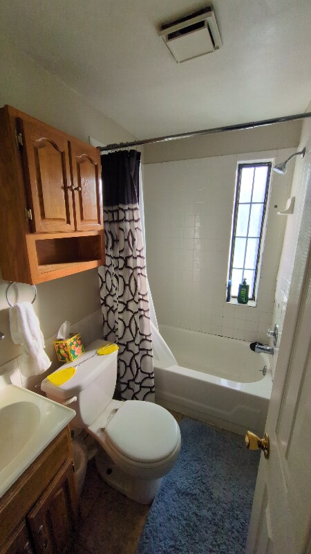 Building Photo - 583 Wiltshire Blvd