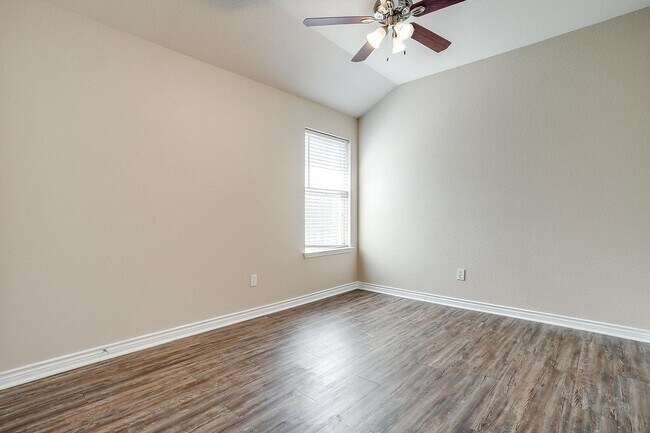 Building Photo - Perfectly located.  3 Bedroom, 2 Bath Home-  White Settlement ISD- 76108