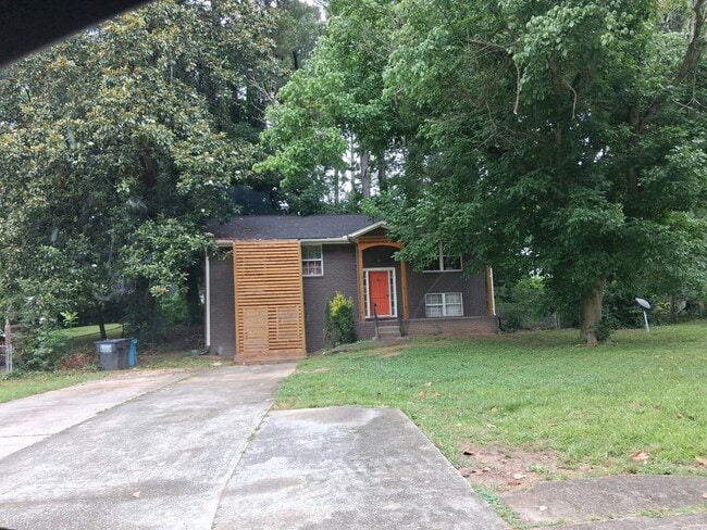 Building Photo - 1606 Bussell Pl