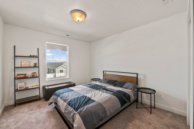 Building Photo - 11868 S Antelope Flt Wy