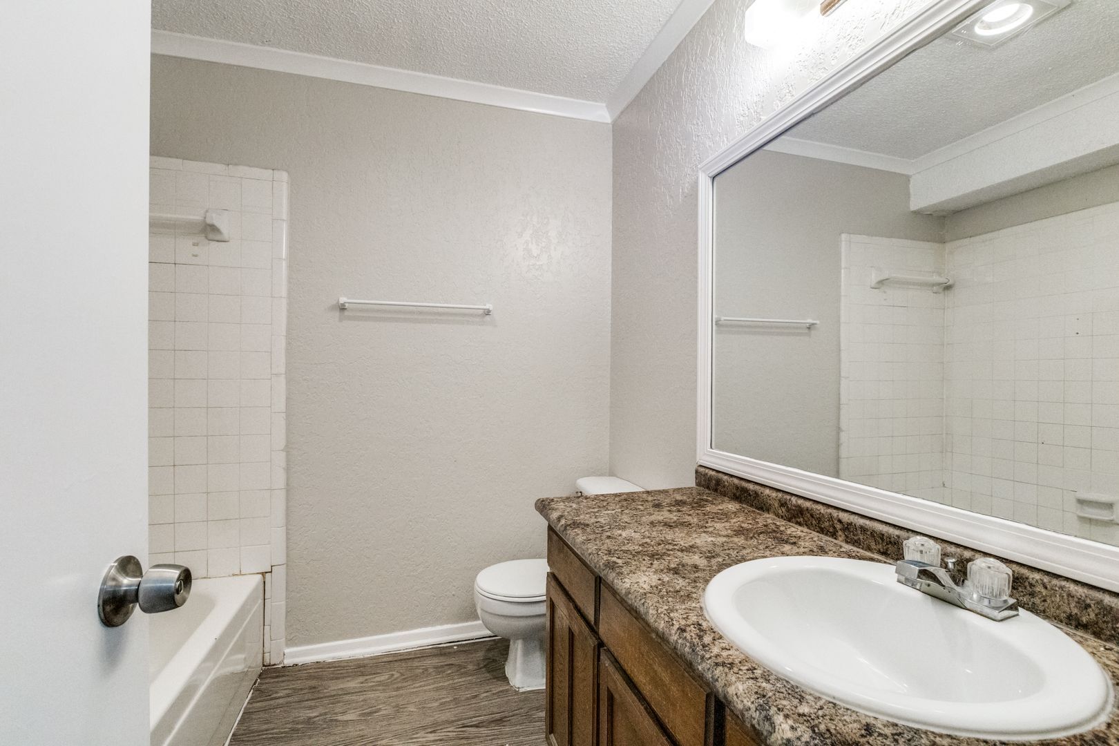 Building Photo - 6121 Stardust Dr S