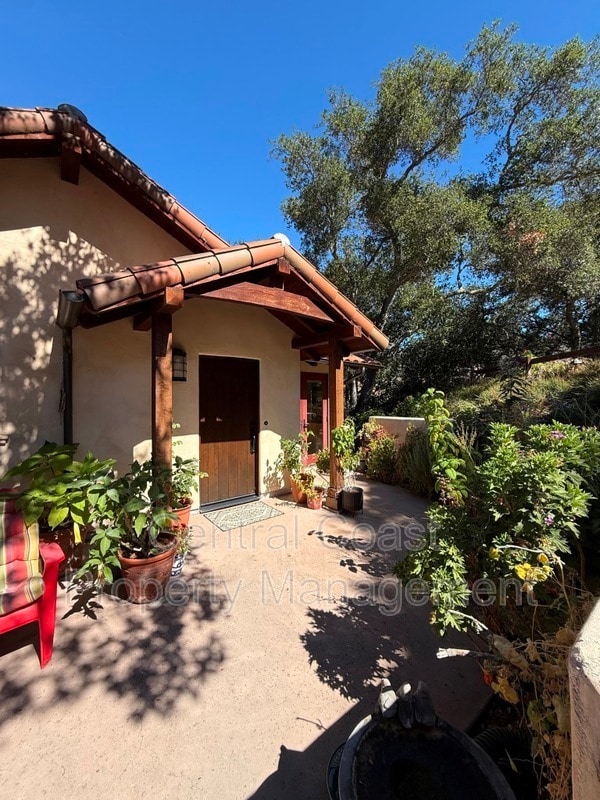 Primary Photo - 66 E Carmel Valley Rd