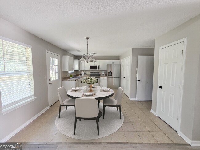 Building Photo - 2281 Rambling Way