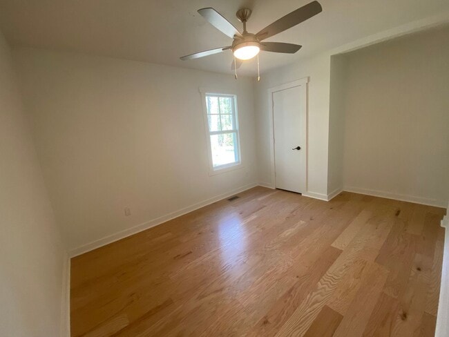 Building Photo - Charming Bungalow in Youngsville