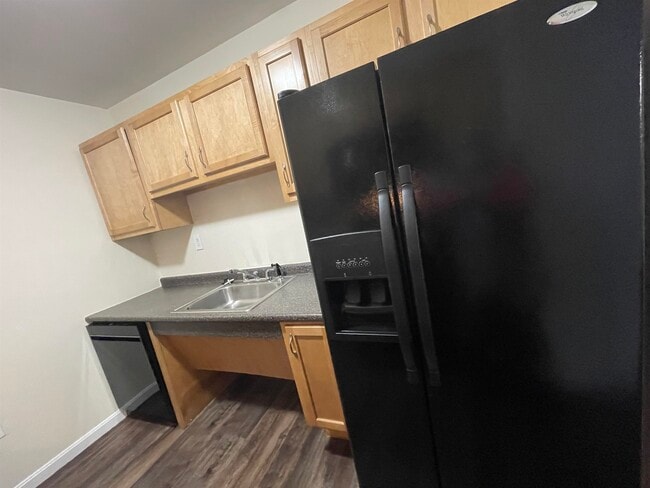 Building Photo - 20 Sentinel Court