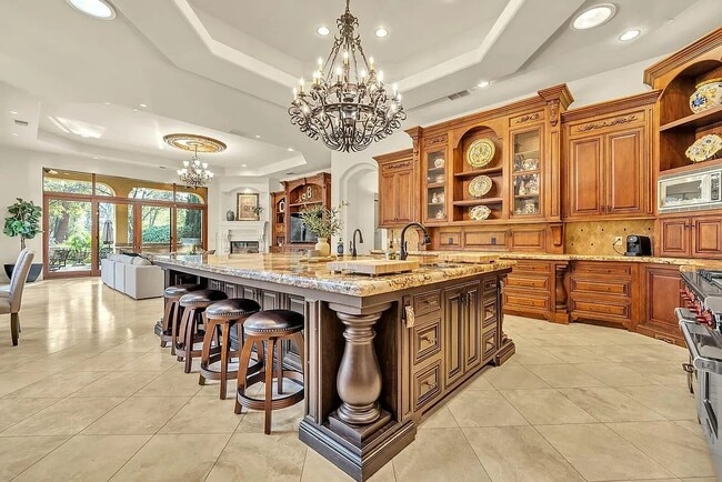 Building Photo - 6100 Terracina Ct