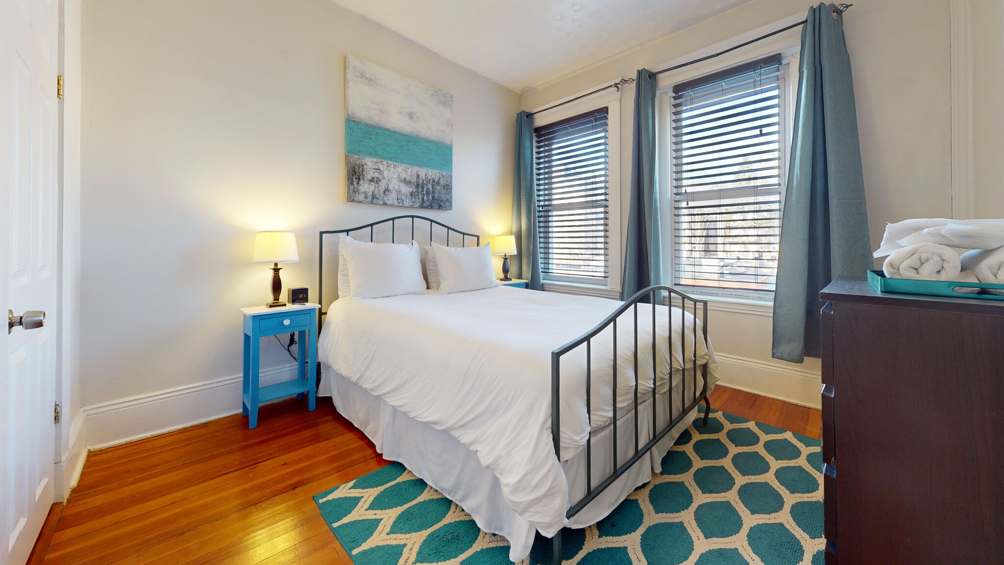 Building Photo - 631 Washington St