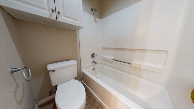 Building Photo - 1207 Lawyer St