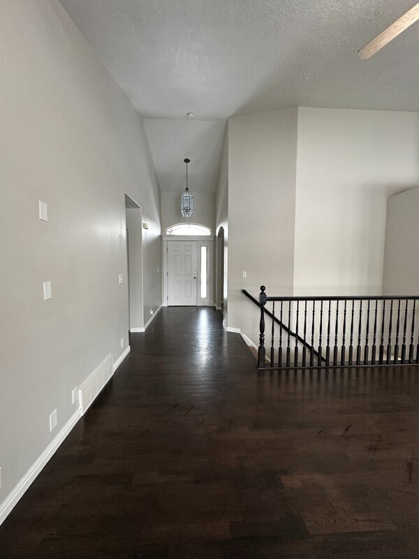 Building Photo - 3231 W 10755 S