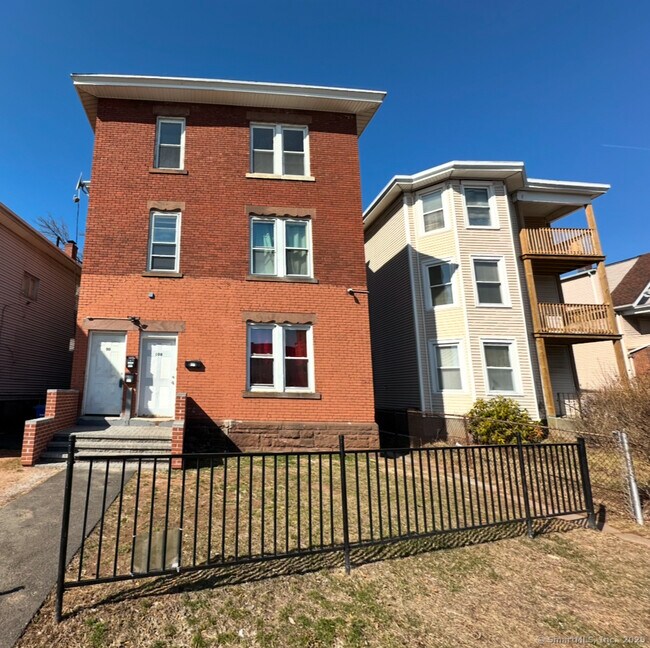 Primary Photo - 108 New Britain Ave