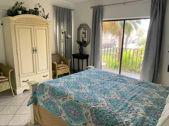 Building Photo - 121 E Venus Ln