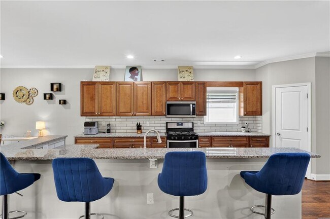 Building Photo - 3066 Dolostone Way