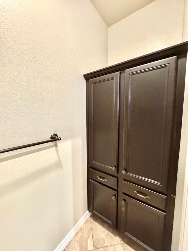 Building Photo - 3 bed 2.5 bath - Cooper ISD